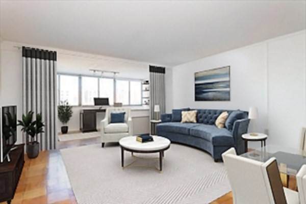 8 Whittier Place - Photo 1