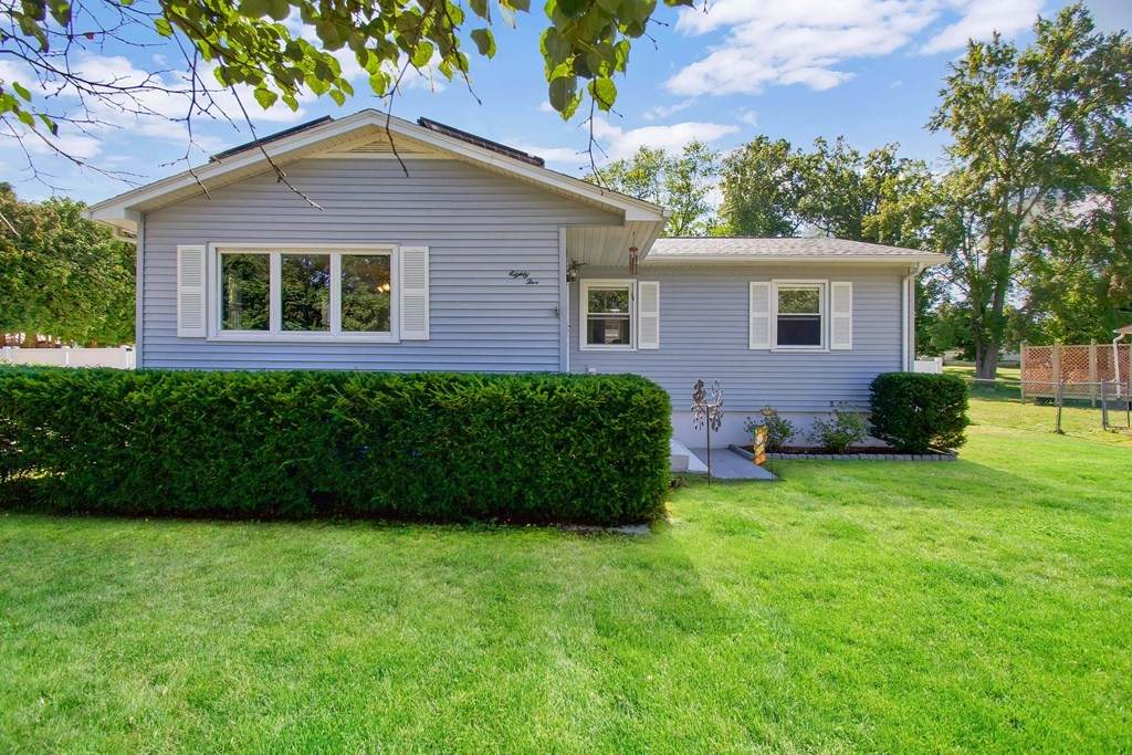 85 Penncastle St - Photo 1
