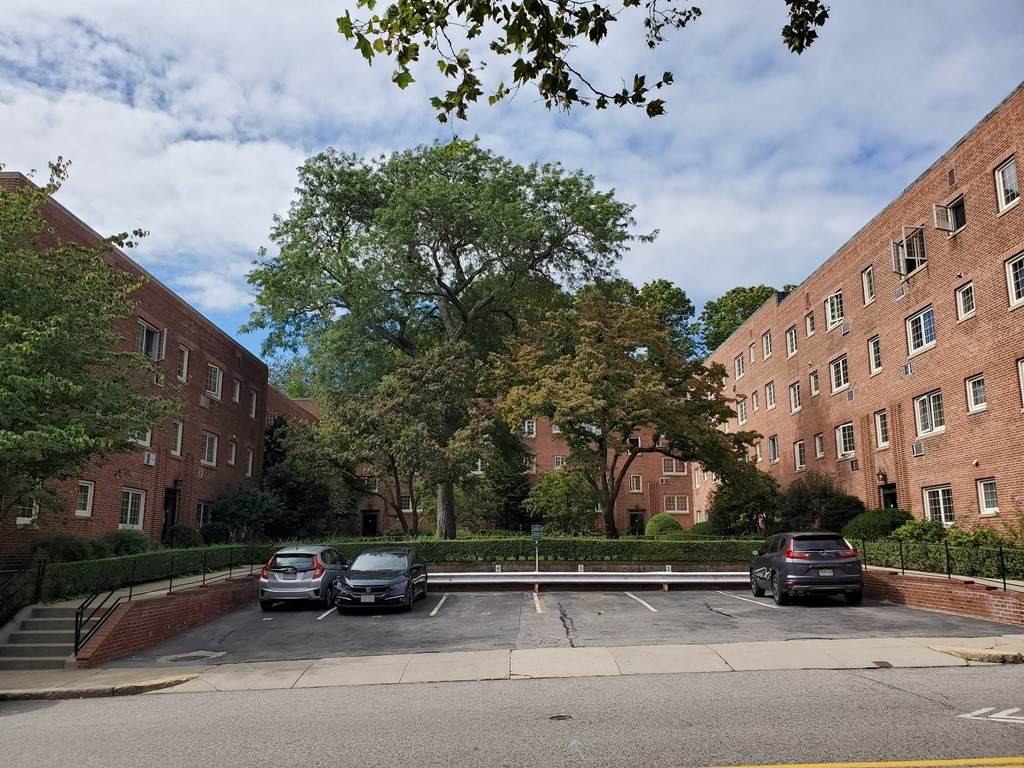 24 Saint Paul St - Photo 1