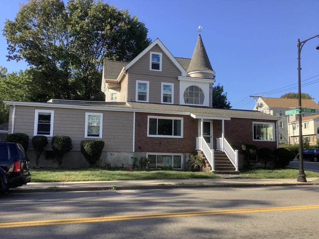 1017 River St - Photo 1