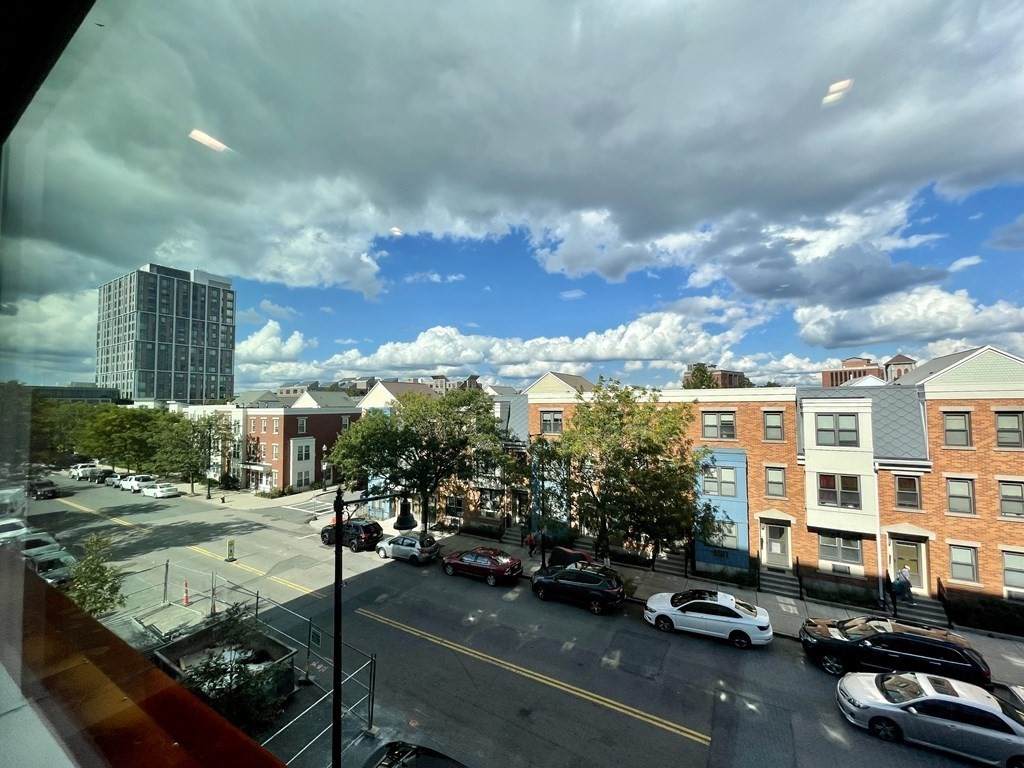 99 Sumner St - Photo 1