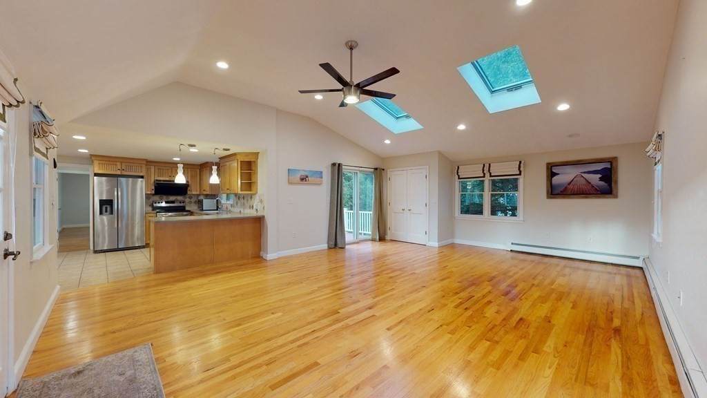 16 Saint Dennis Dr - Photo 1