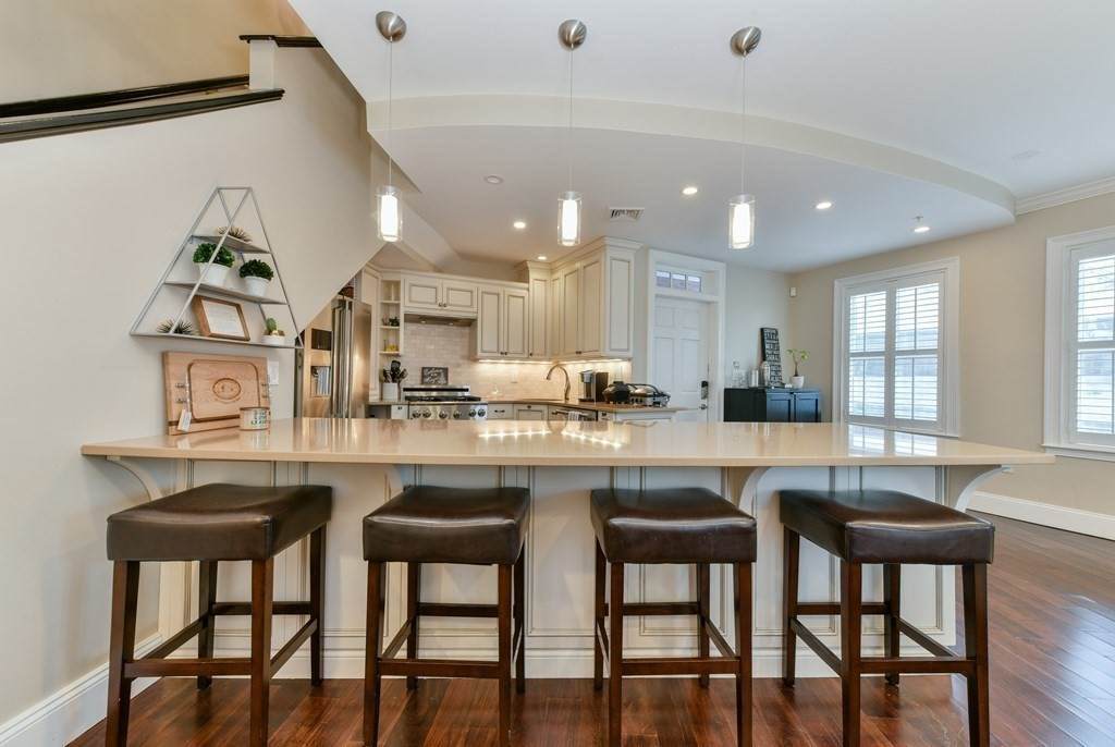 44 Austin St - Photo 1