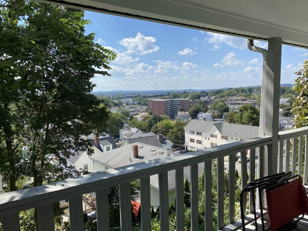 210 Palfrey - Photo 1