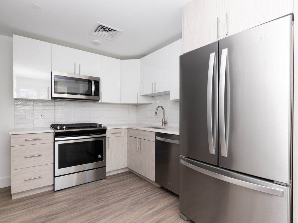 386 Market - Photo 1