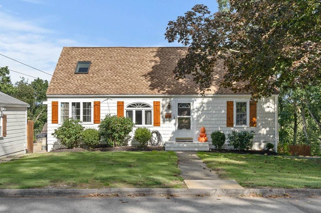 32 Chino Ave - Photo 1