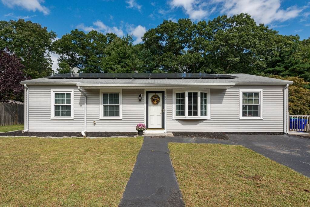 702 Beech Street - Photo 1