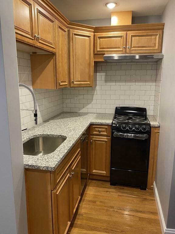 55 Marshall Street - Photo 1