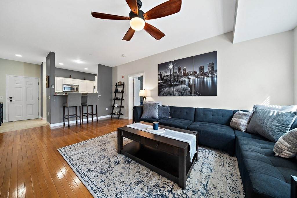 8 Walnut St - Photo 1