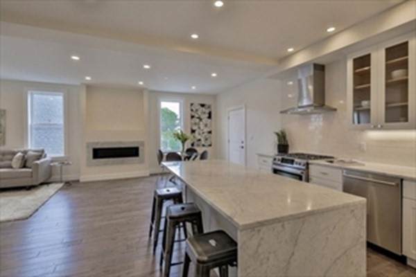 65 Lexington - Photo 1