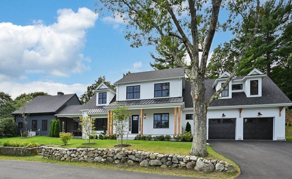 67 Cottage St - Photo 1