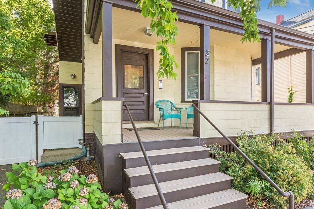 32 Farragut Ave - Photo 1