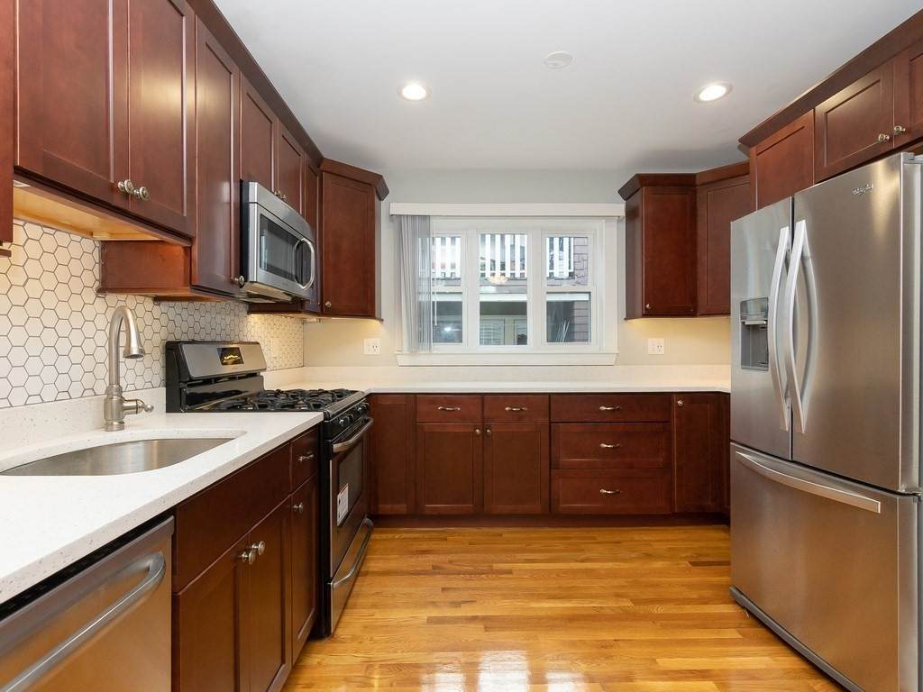20 Manley St - Photo 1