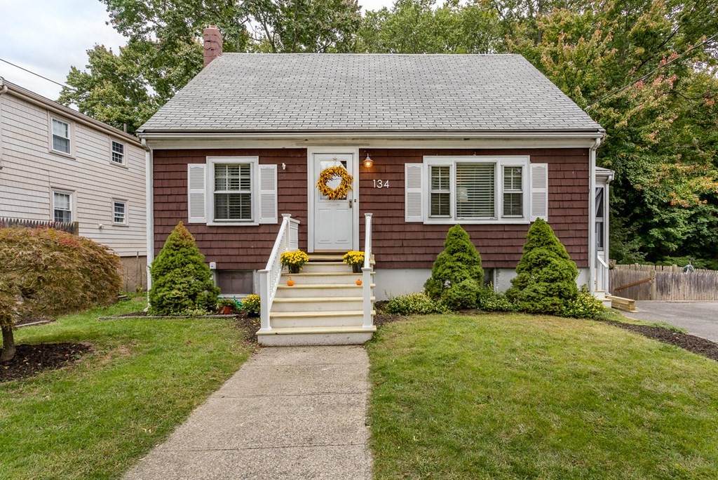 134 Barham Ave - Photo 1