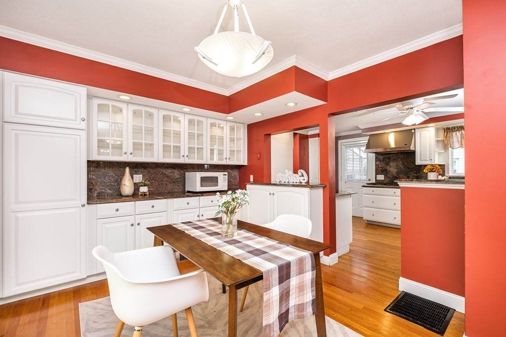 27 Sammet St - Photo 1