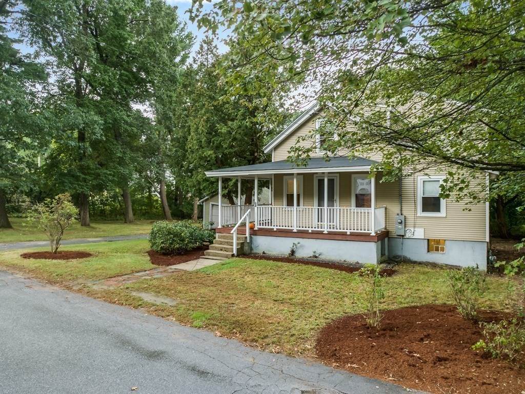 26 Evergreen St - Photo 1