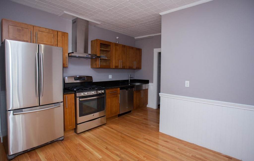 173 Rindge Ave - Photo 1
