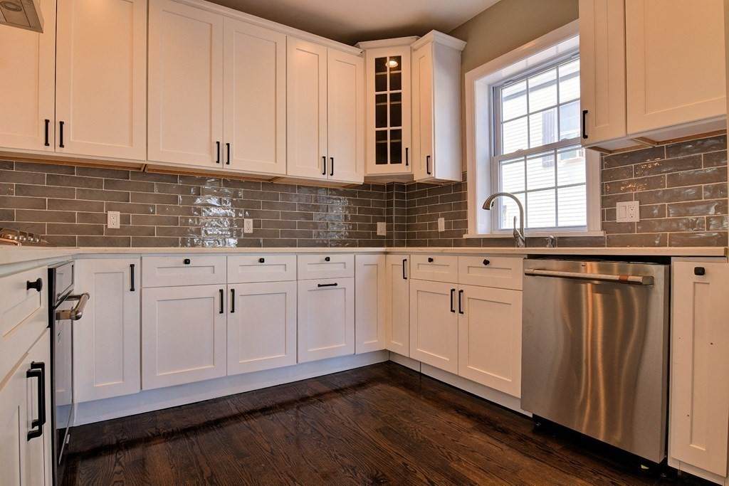 24 Whitman St - Photo 1