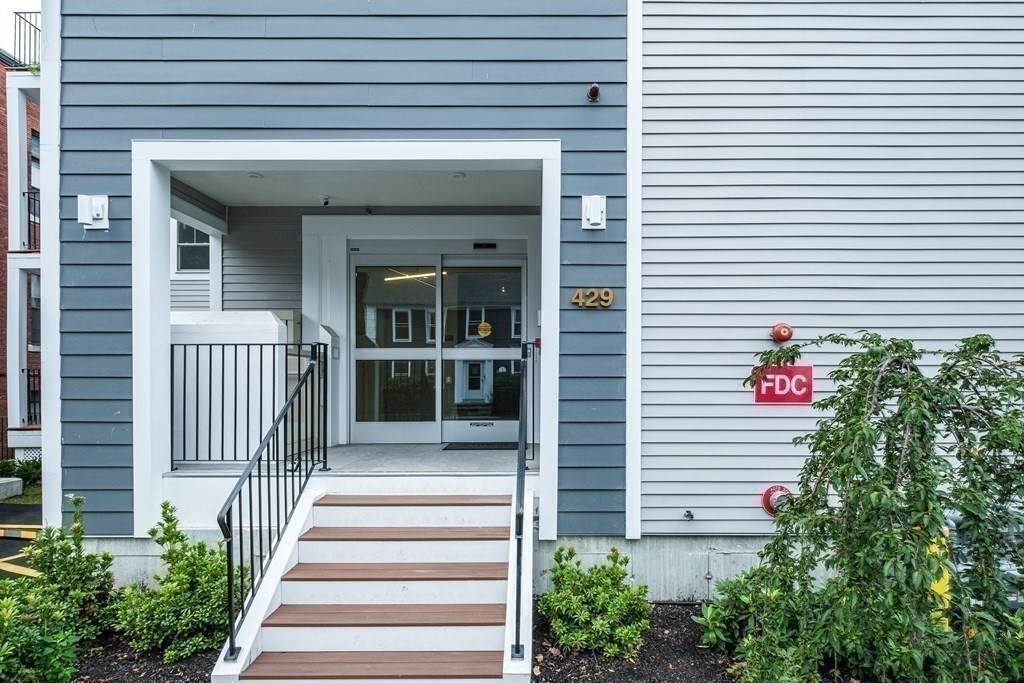 429 Cherry - Photo 1