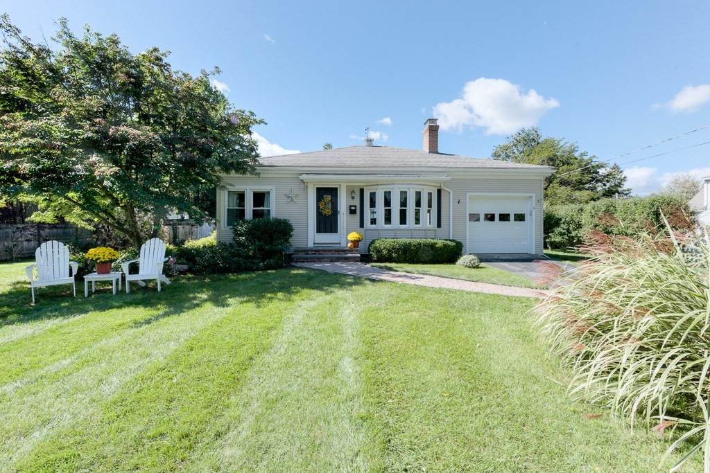 11 Meadowbrook Dr - Photo 1