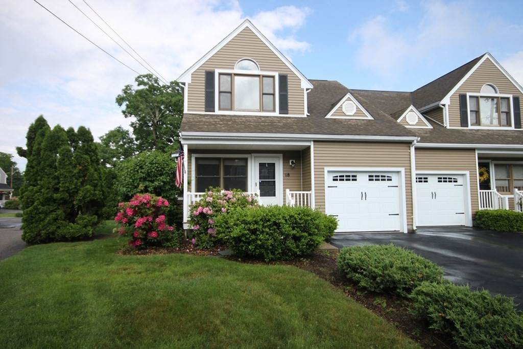 18 Evergreen Circle - Photo 1