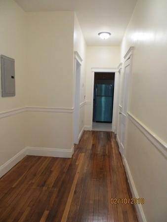 39 Glenville Ave - Photo 1