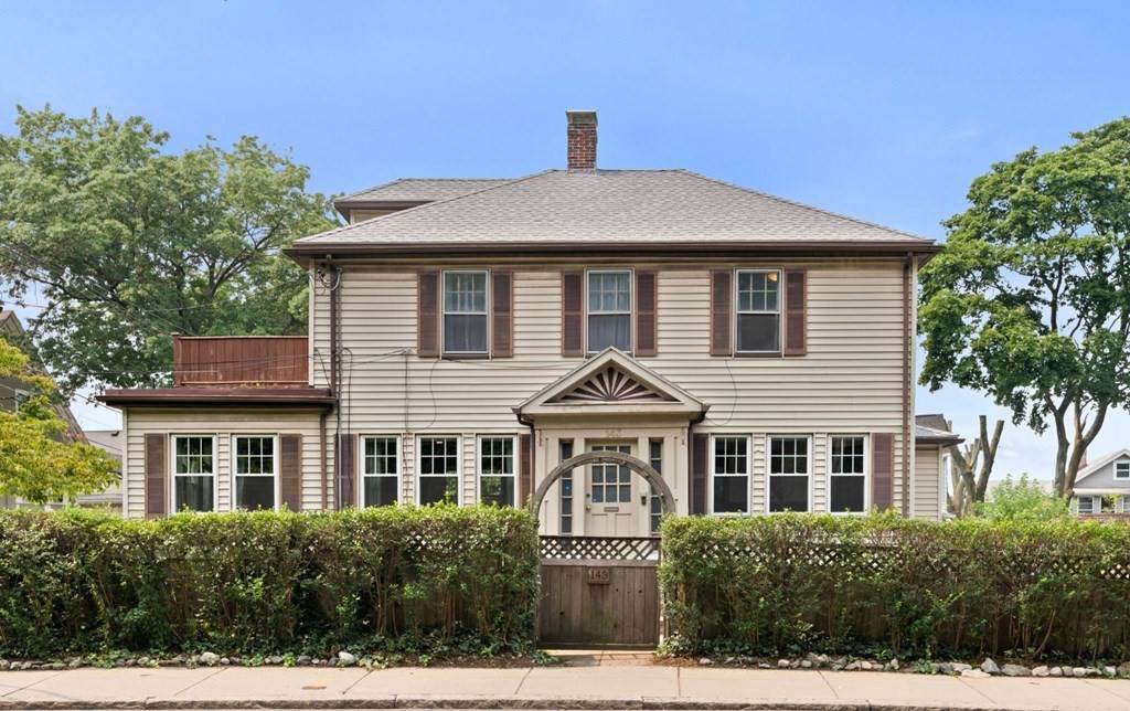 143 Foster St - Photo 1