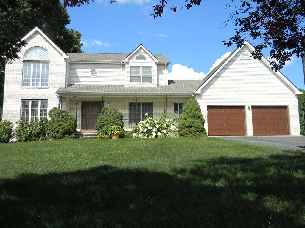 4 Woodside Ave - Photo 1