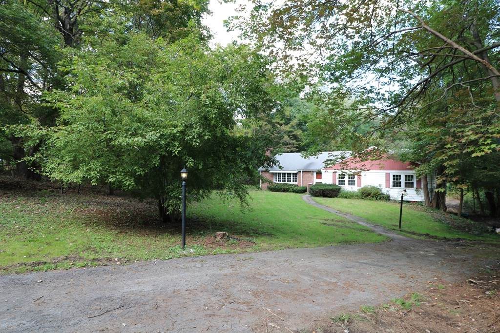 10 Old Killam Hill Rd - Photo 1