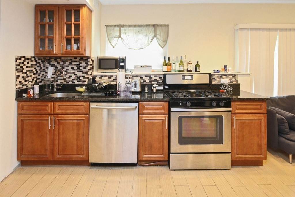 64 Cedar St - Photo 1