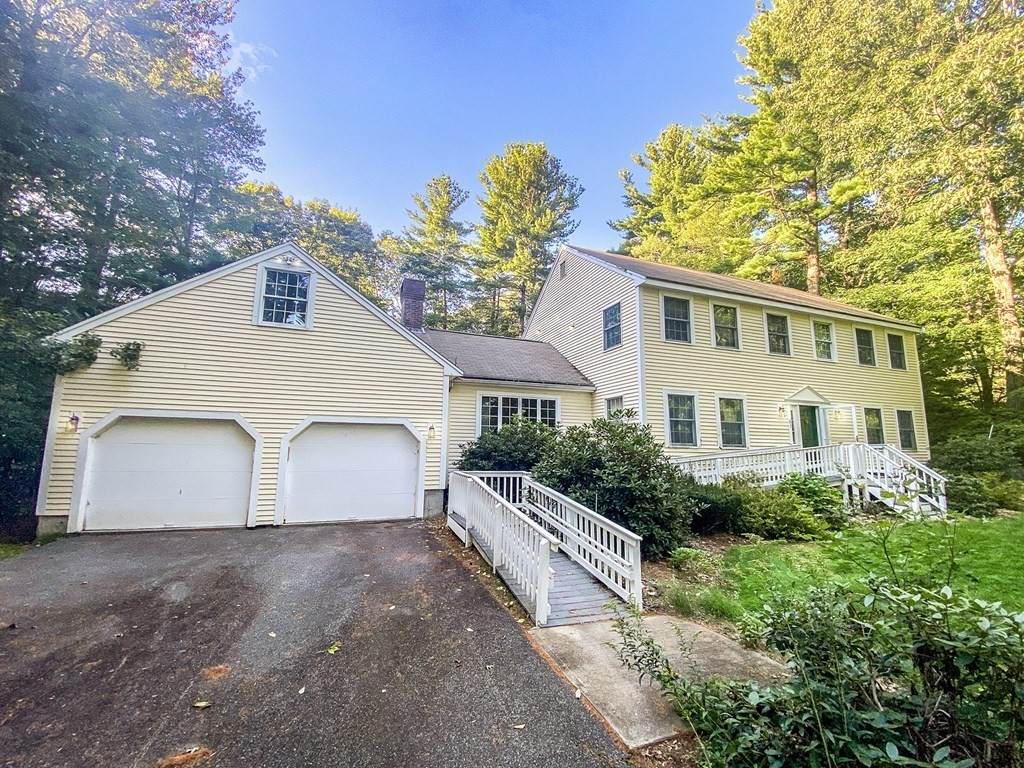 81 Emanuel Dr - Photo 1