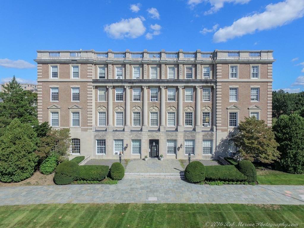 16 Balmoral Street - Photo 1