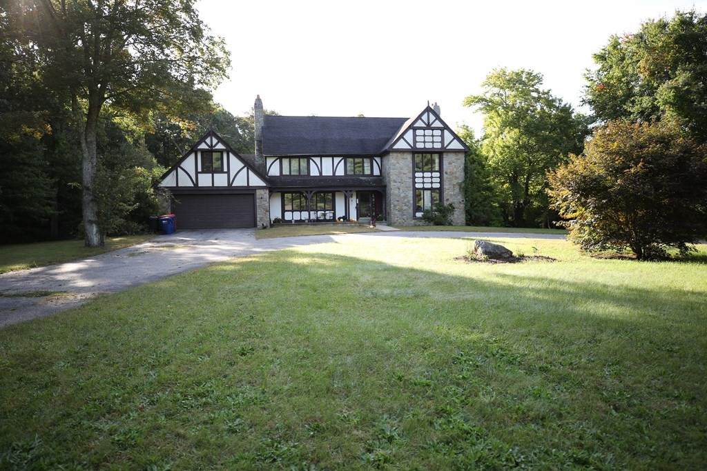 14 Gerrish Rd - Photo 1