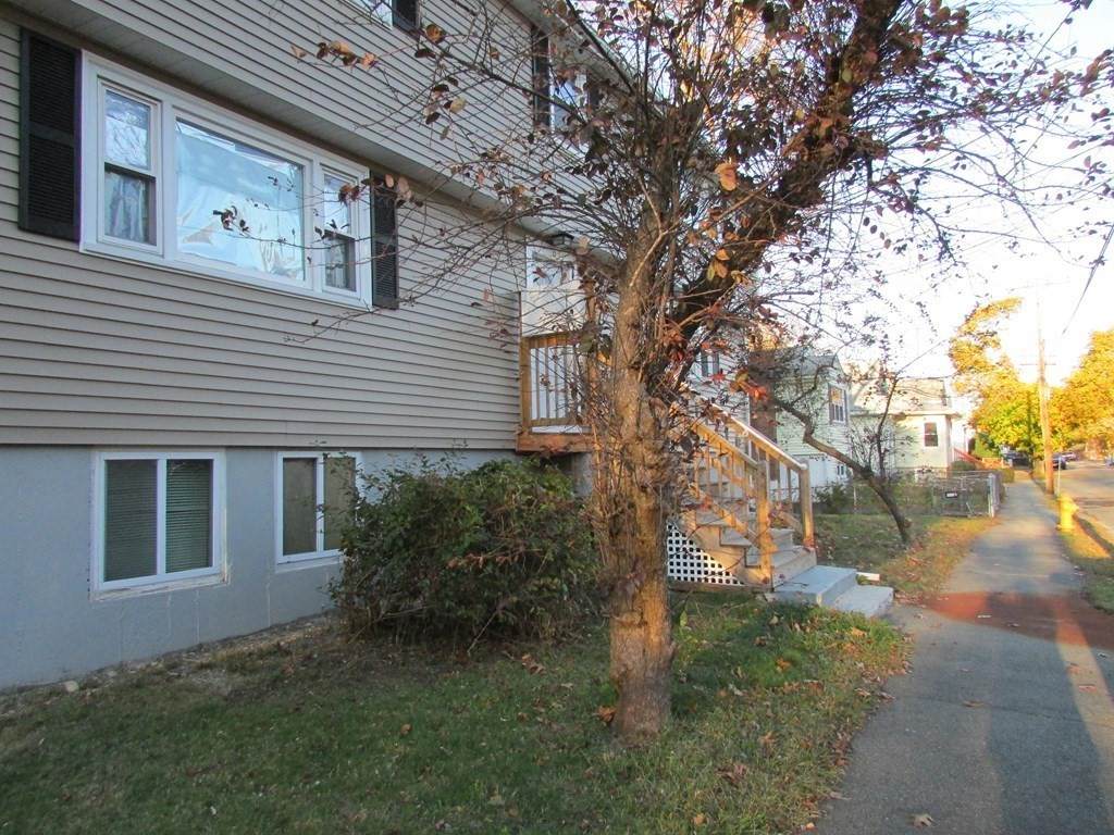 18 Harriet Avenue - Photo 1
