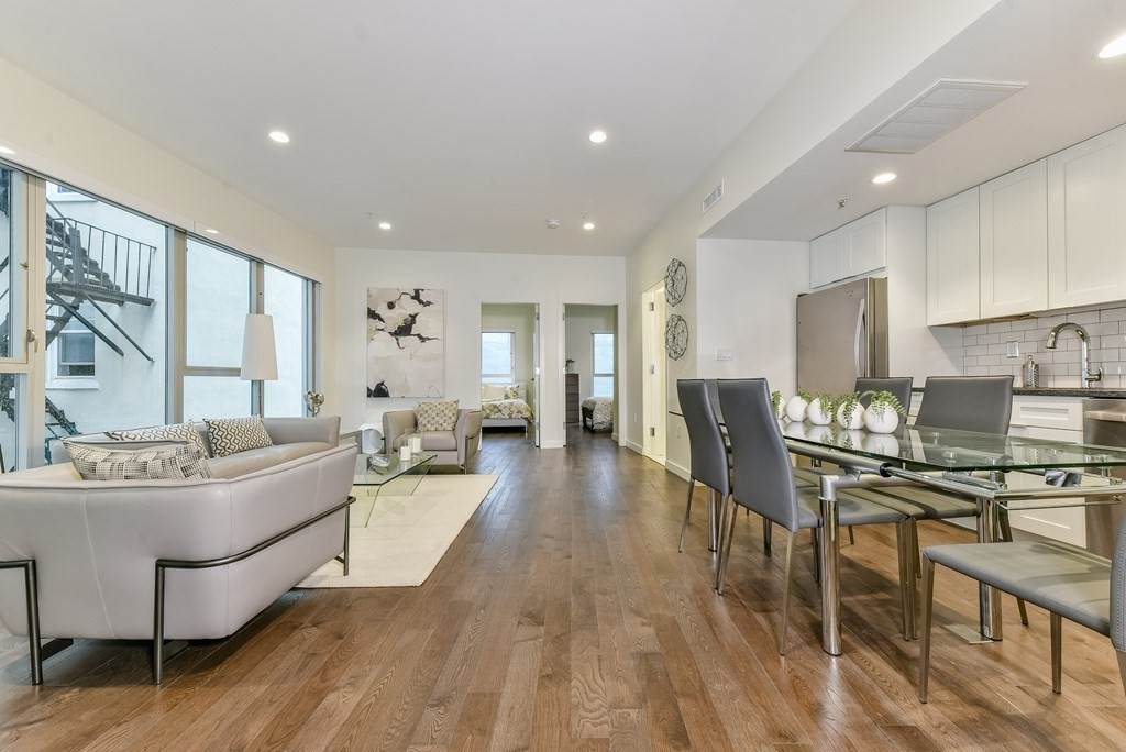 126 Salem St - Photo 1