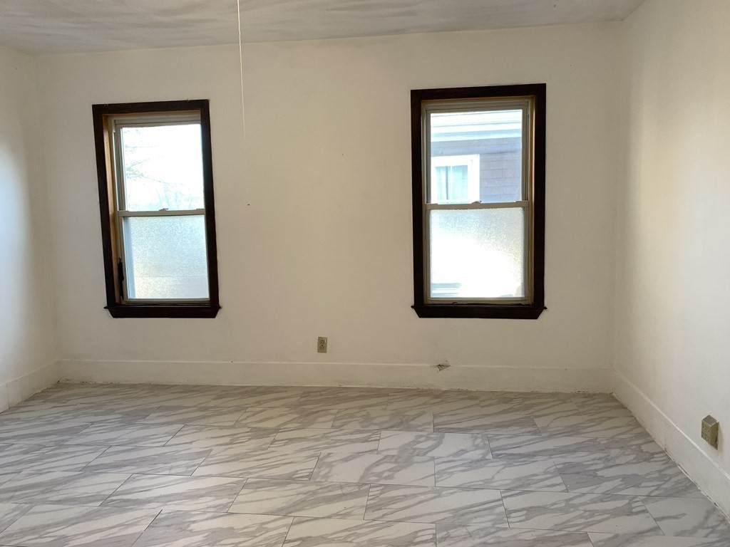 84 Farrington St - Photo 1