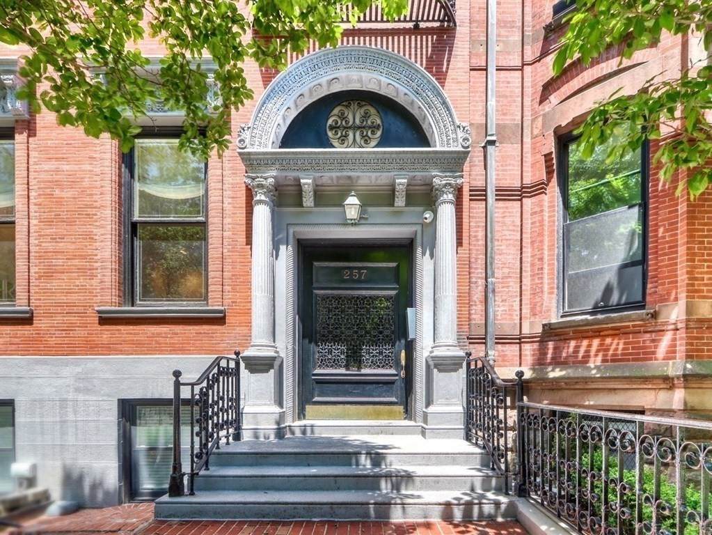 257 Commonwealth Avenue - Photo 1