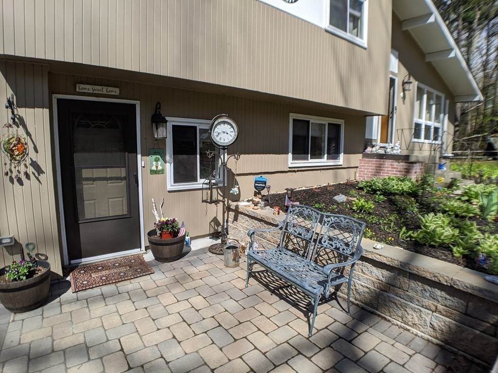 40 Barton Drive - Photo 1