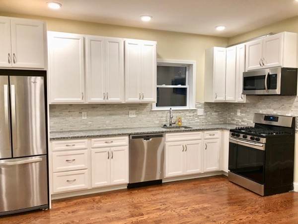 33 Jackson Ave - Photo 1