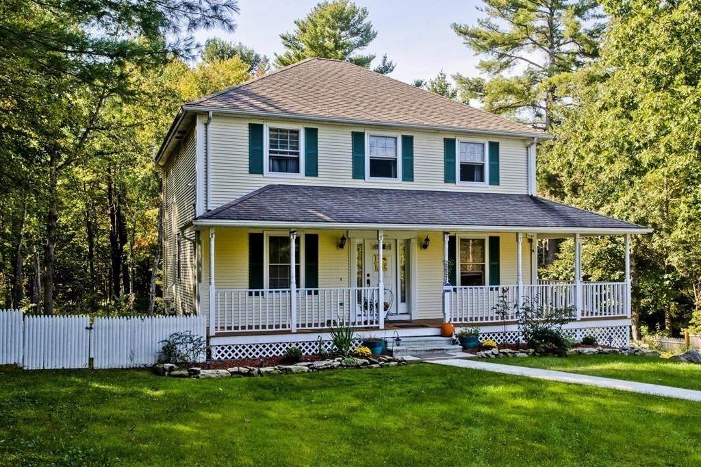 137 Gold St - Photo 1