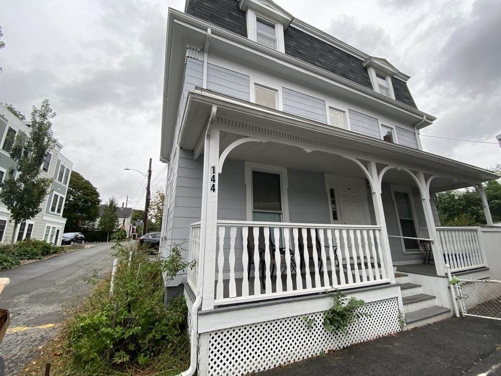 144 Cabot - Photo 1