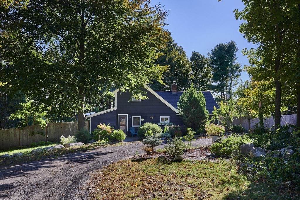 172 Southampton Road - Photo 1