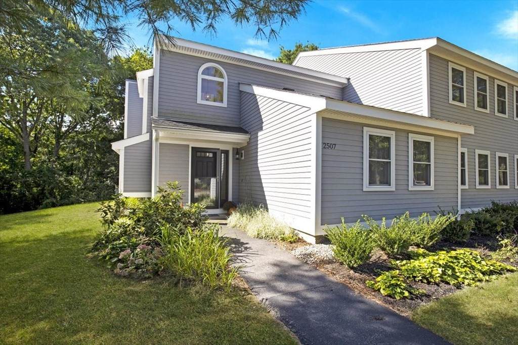 2507 Hockley Dr - Photo 1