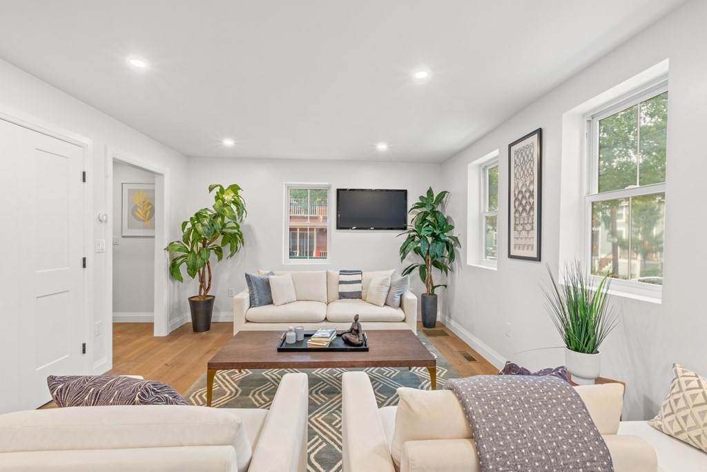 75 Prince Street - Photo 1