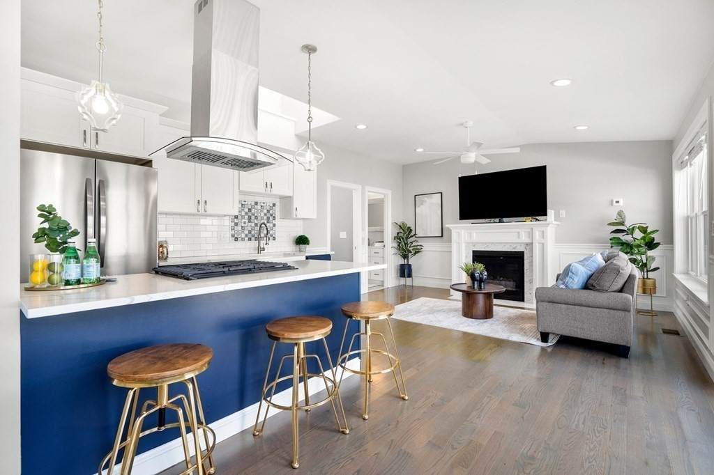 8-10 Shoreside - Photo 1