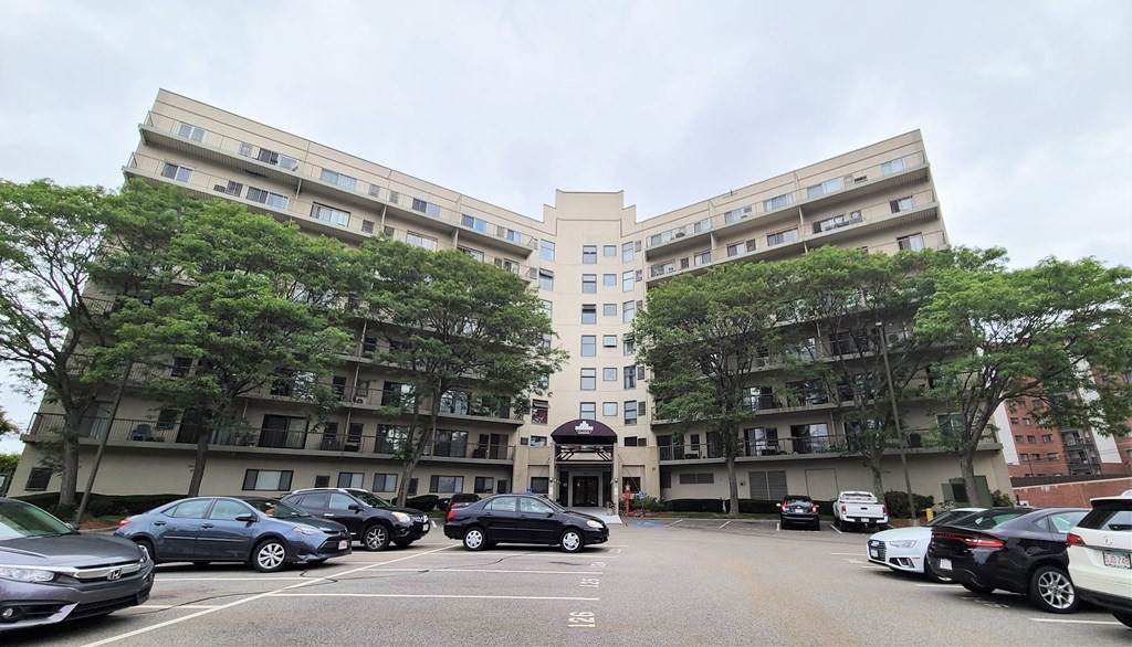 133 Commander Shea Blvd - Photo 1