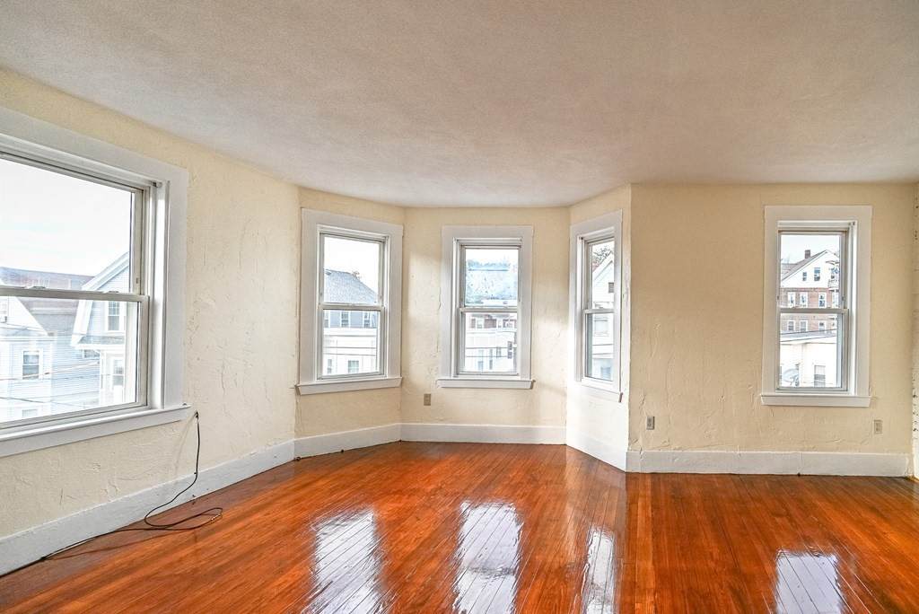 91 Chester St - Photo 1