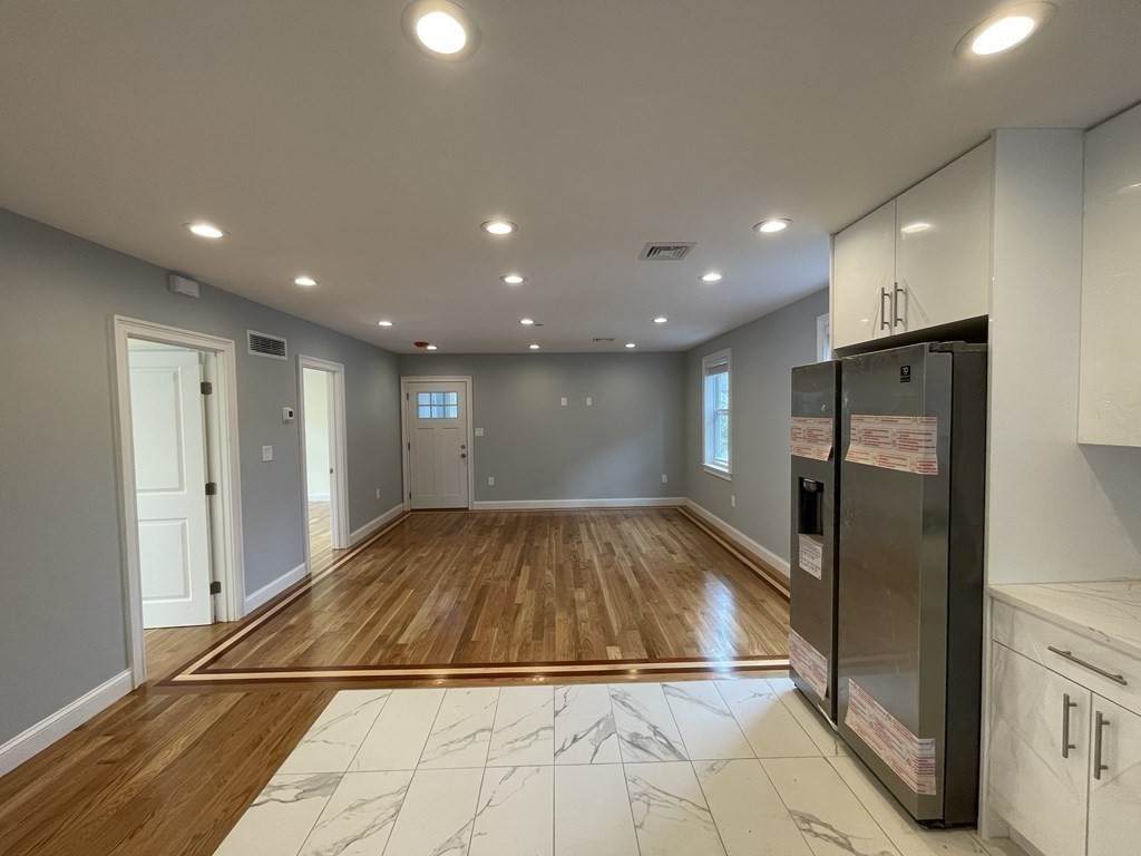 109 Fairmont - Photo 1