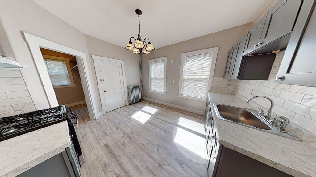 42 Hiawatha Road - Photo 1