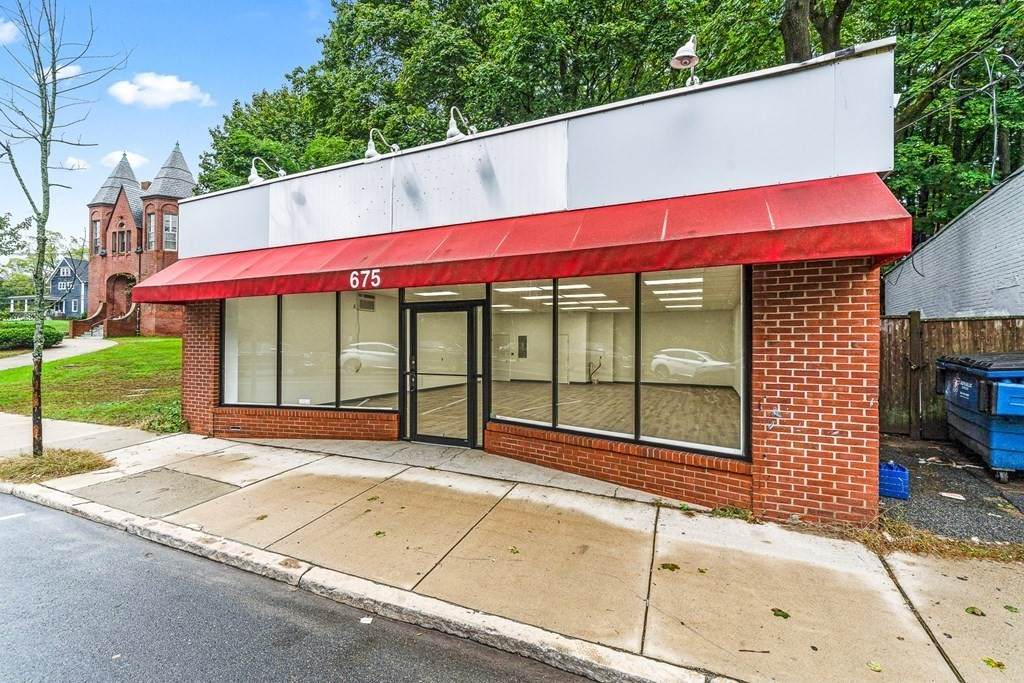 675 Main St - Photo 1
